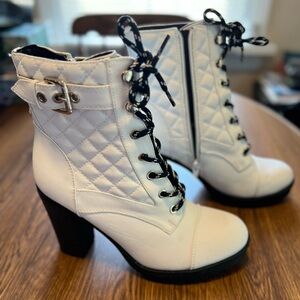 G By Guess White heeled Boots